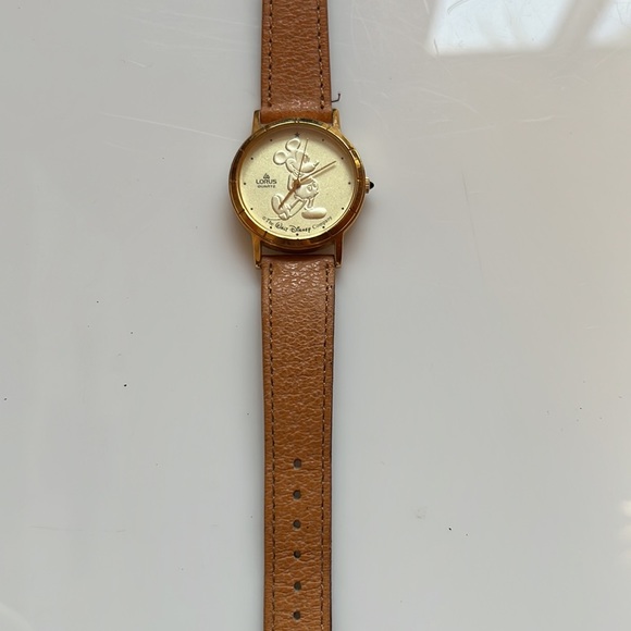 Vintage Lorus Quartz Walt Disney Mickey Mouse Watch - Picture 8 of 10